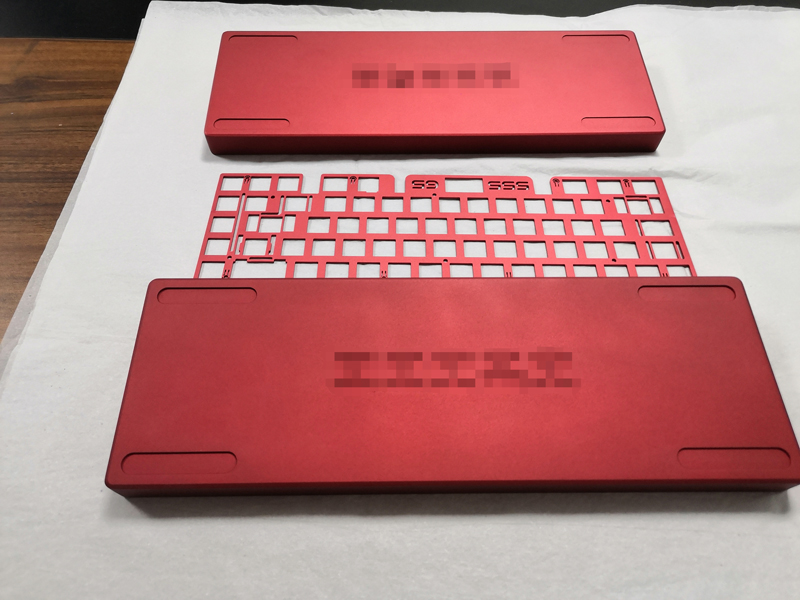 Červená eloxovaná hliníková klávesnice
